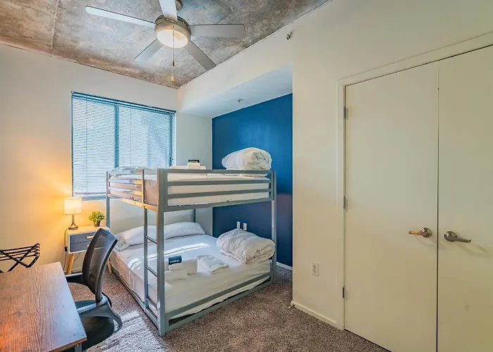 Apartment Elegant Dt Phx With Balcony Pool Gym Parking Phoenix