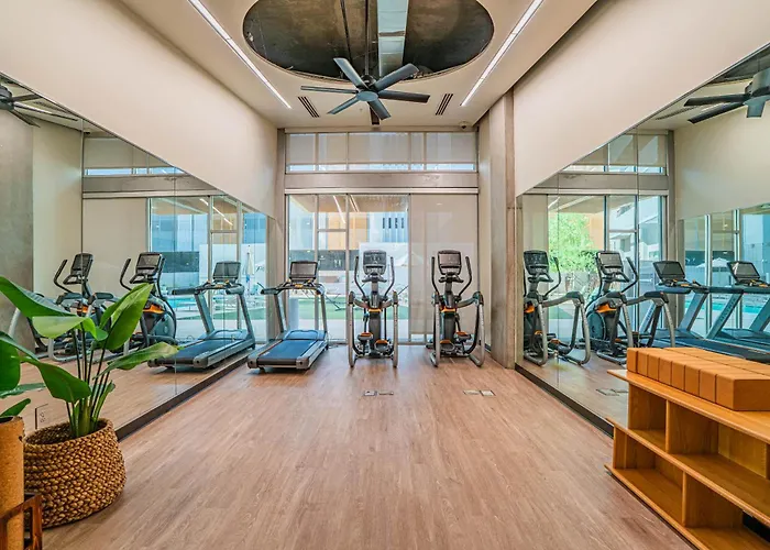 Apartment Elegant Dt Phx With Balcony Pool Gym Parking Phoenix